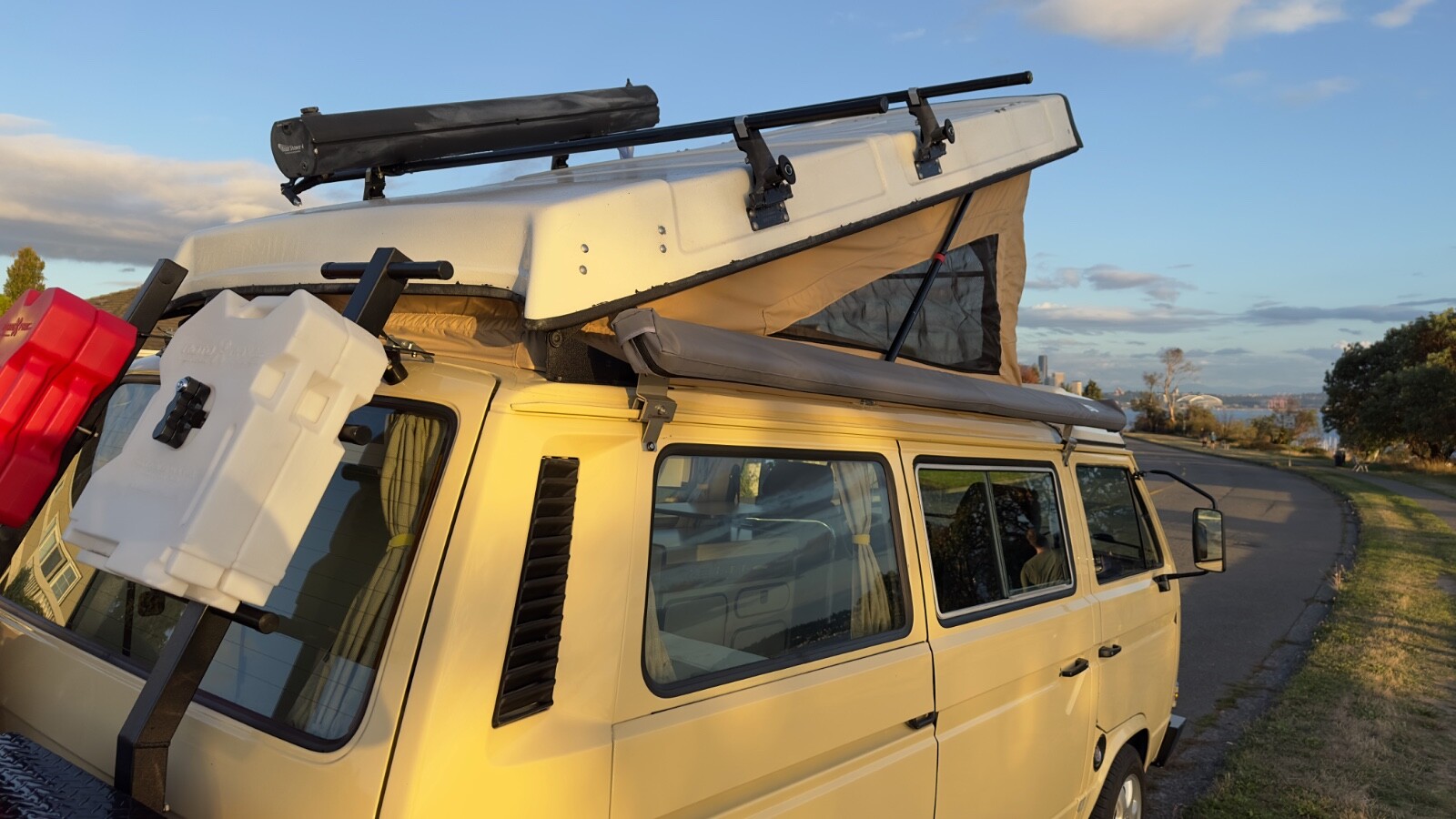 Volkswagen-BusVanagon-1981-Van-Camper-15