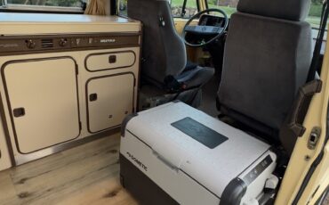 Volkswagen-BusVanagon-1981-Van-Camper-2