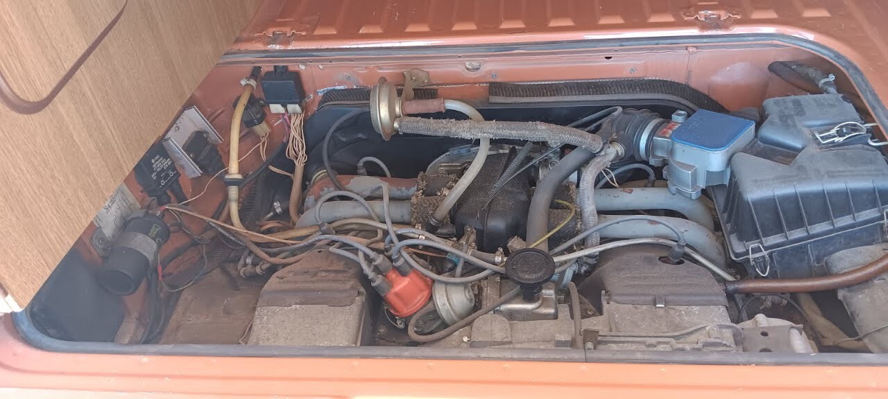 Volkswagen-BusVanagon-1981-Van-Camper-23