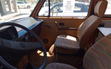 Volkswagen-BusVanagon-1981-Van-Camper-30