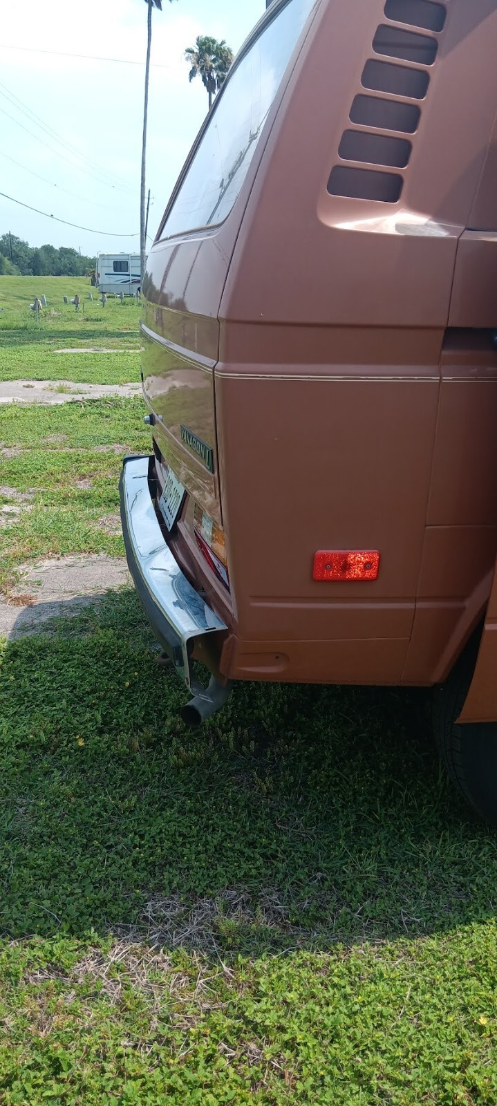 Volkswagen-BusVanagon-1981-Van-Camper-5