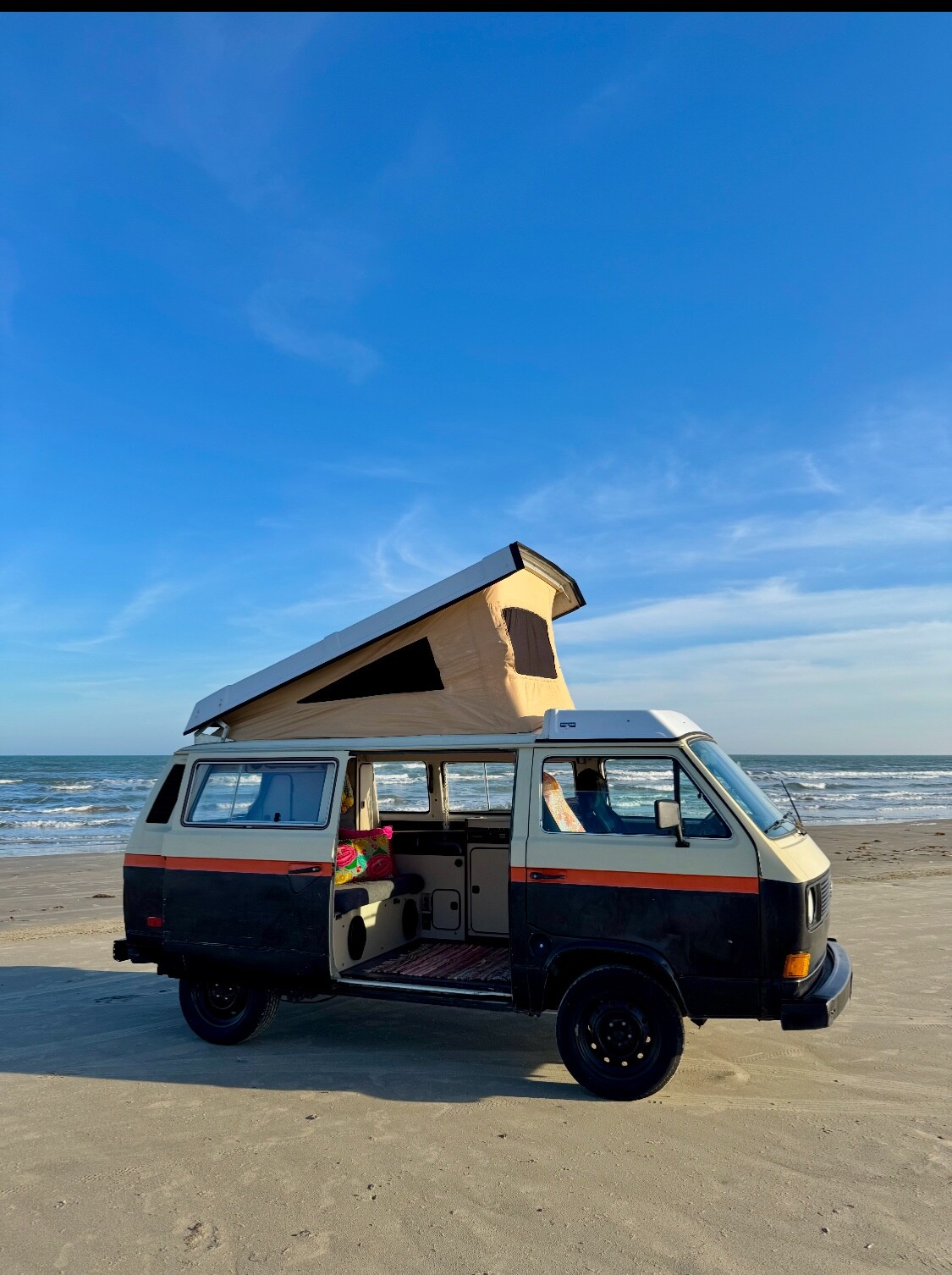 Volkswagen-BusVanagon-1982-Van-21