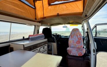 Volkswagen-BusVanagon-1982-Van-24