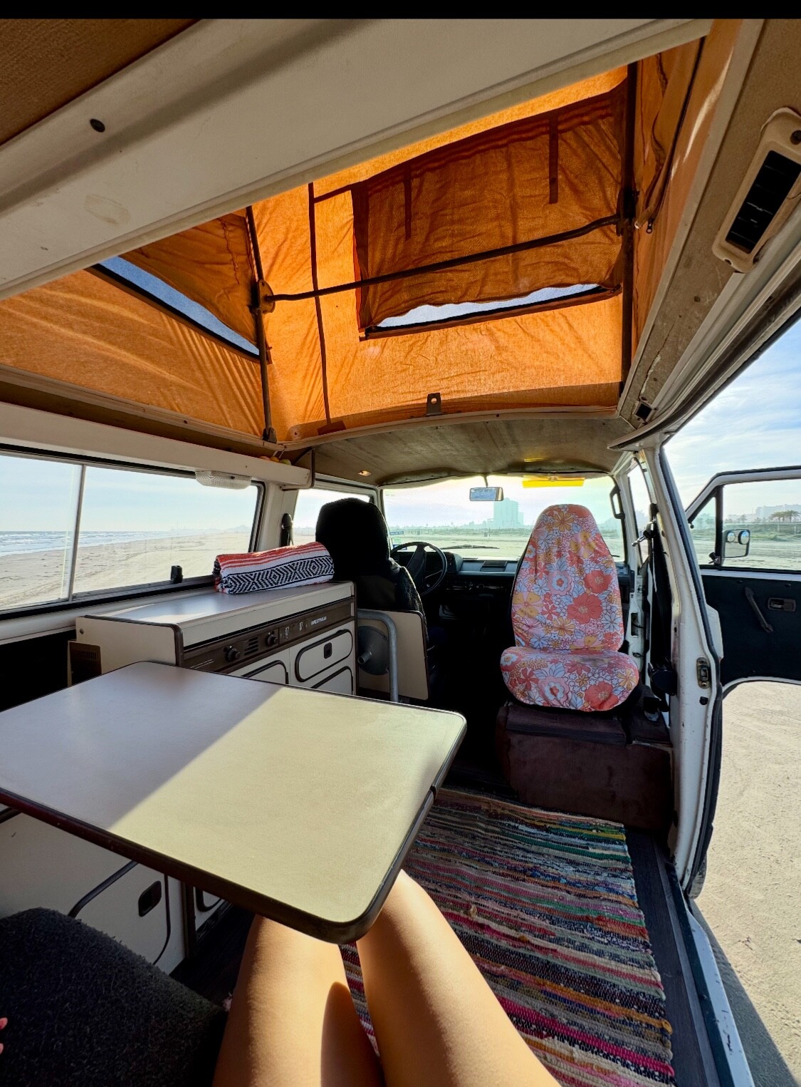 Volkswagen-BusVanagon-1982-Van-24