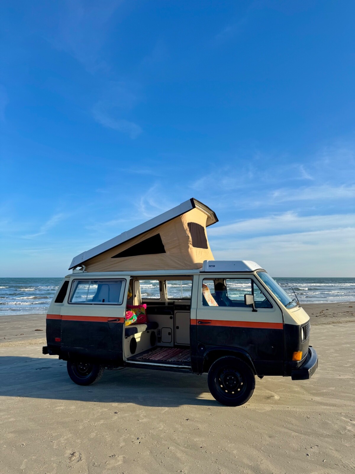 Volkswagen-BusVanagon-1982-Van-4