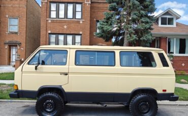 Volkswagen-BusVanagon-1982-Van-Camper-1