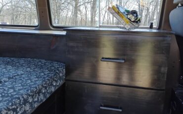 Volkswagen-BusVanagon-1982-Van-Camper-18