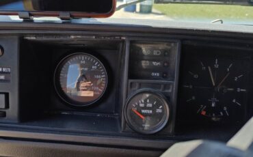 Volkswagen-BusVanagon-1982-Van-Camper-25