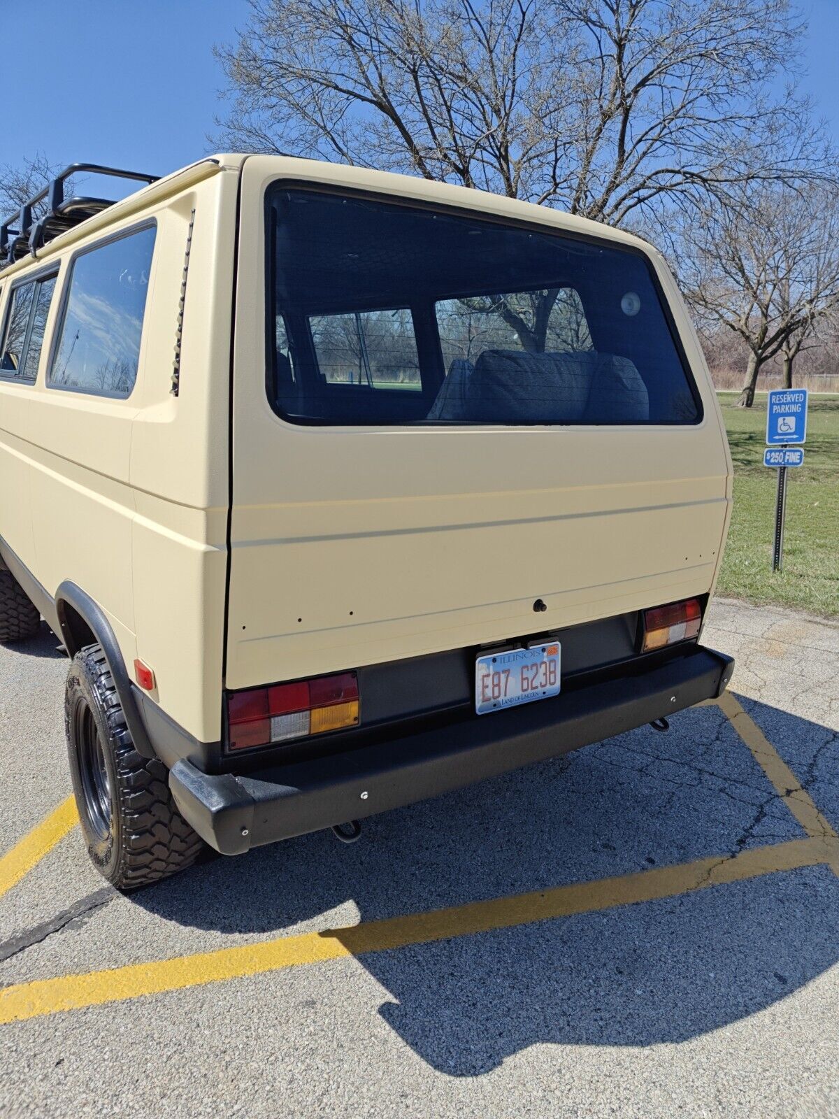 Volkswagen-BusVanagon-1982-Van-Camper-8
