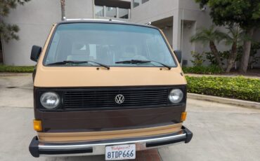 Volkswagen-BusVanagon-1983-Van-Camper-1