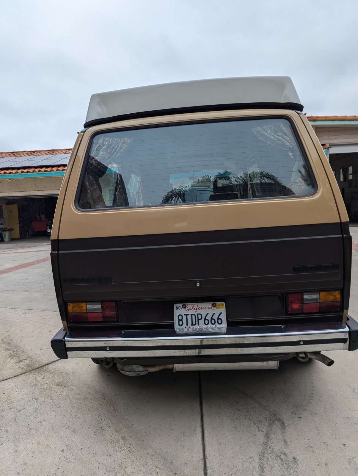 Volkswagen-BusVanagon-1983-Van-Camper-3