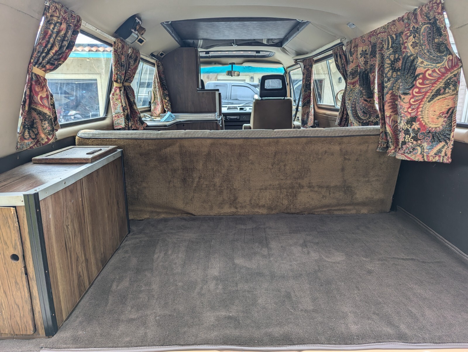 Volkswagen-BusVanagon-1983-Van-Camper-4