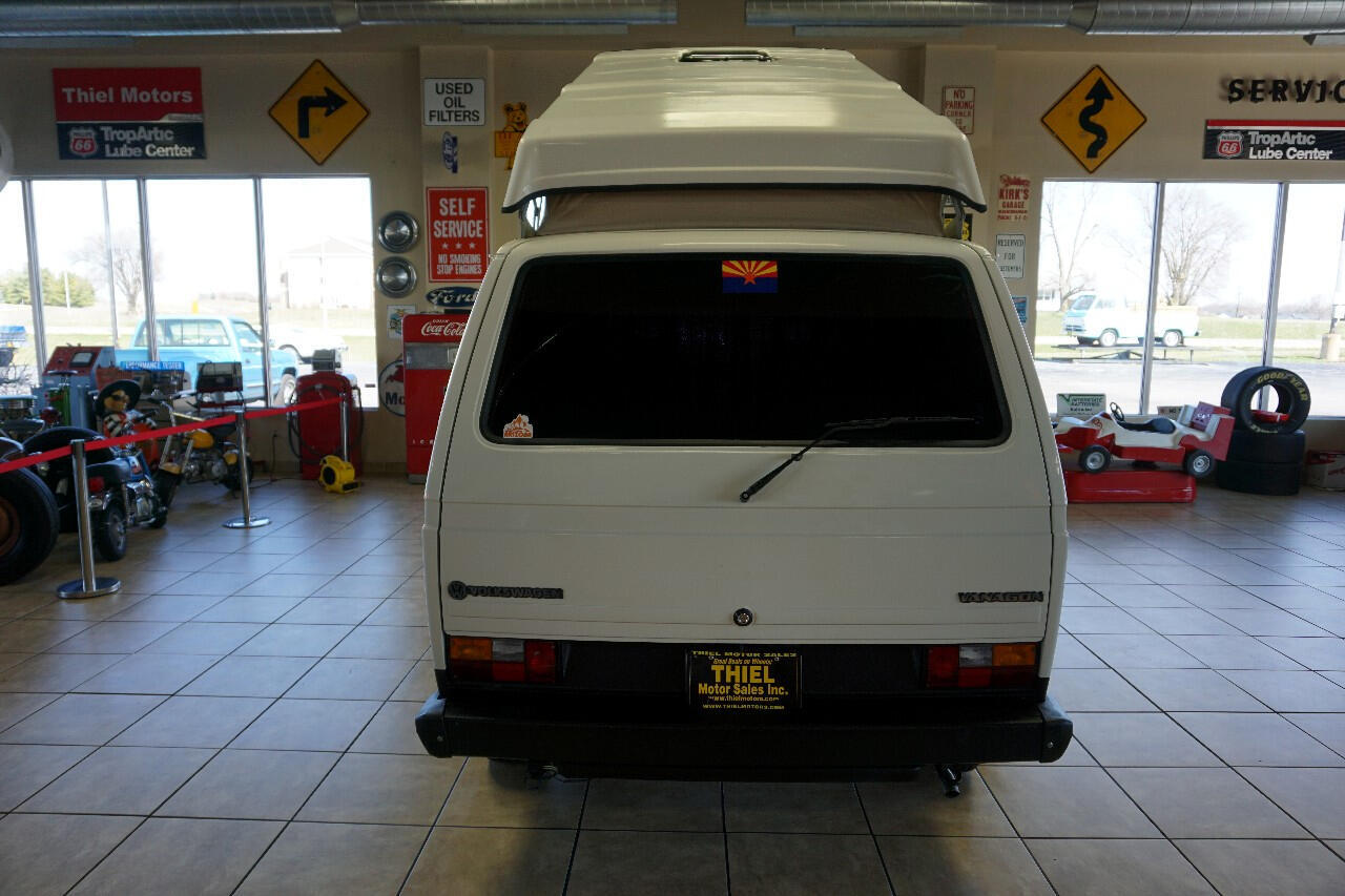 Volkswagen-BusVanagon-1984-Classic-Car-15
