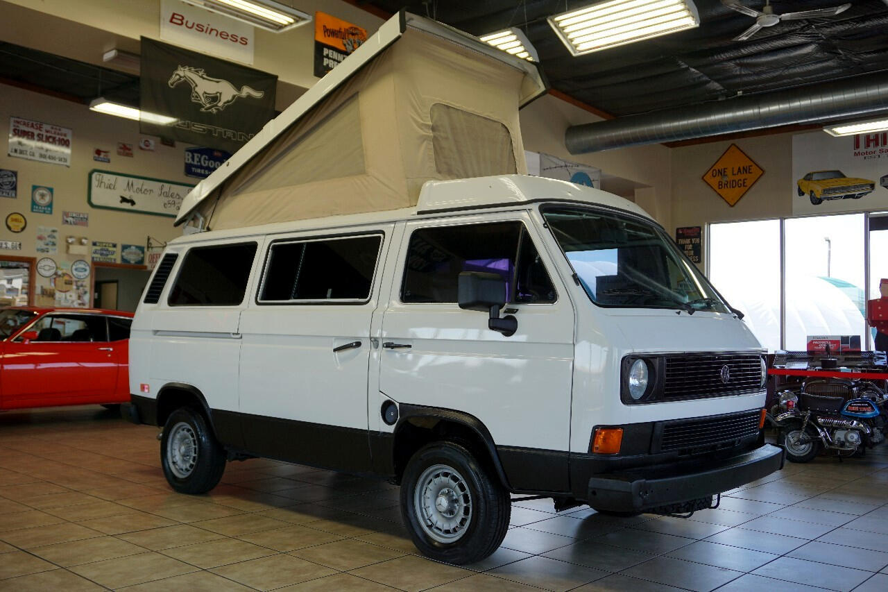 Volkswagen-BusVanagon-1984-Classic-Car-18