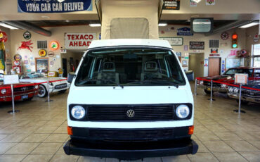 Volkswagen-BusVanagon-1984-Classic-Car-19