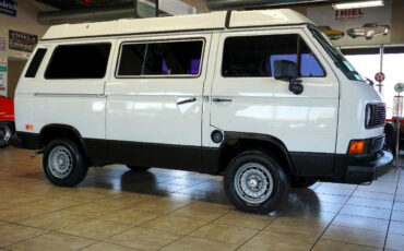 Volkswagen-BusVanagon-1984-Classic-Car-8