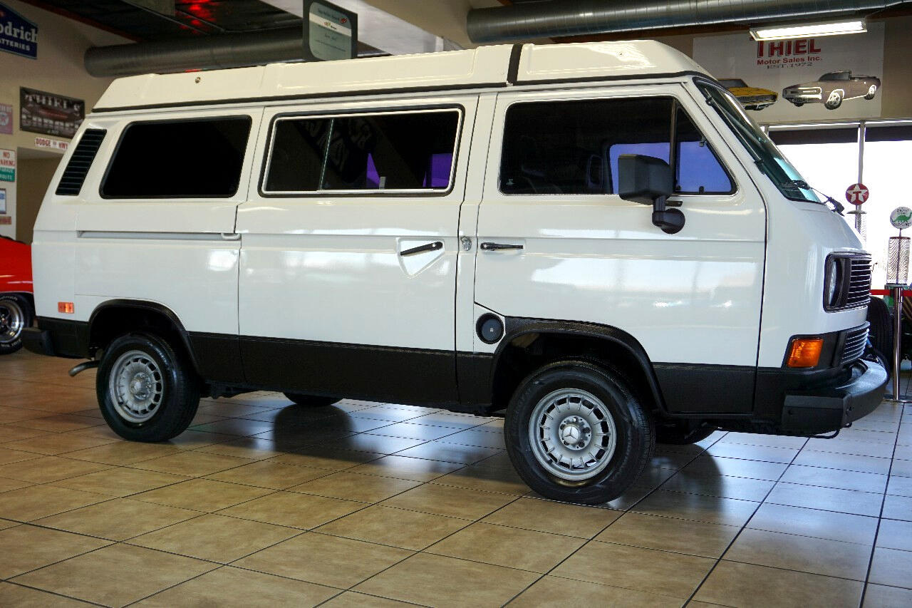 Volkswagen-BusVanagon-1984-Classic-Car-8