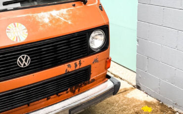 Volkswagen-BusVanagon-1984-Minivan-13