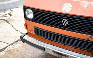 Volkswagen-BusVanagon-1984-Minivan-14