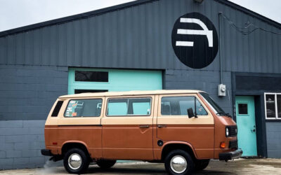 Volkswagen Bus/Vanagon 1984 Minivan
