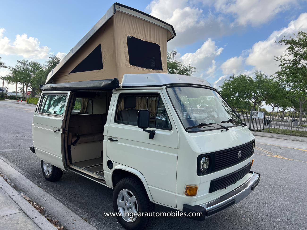 Volkswagen-BusVanagon-1984-van-1