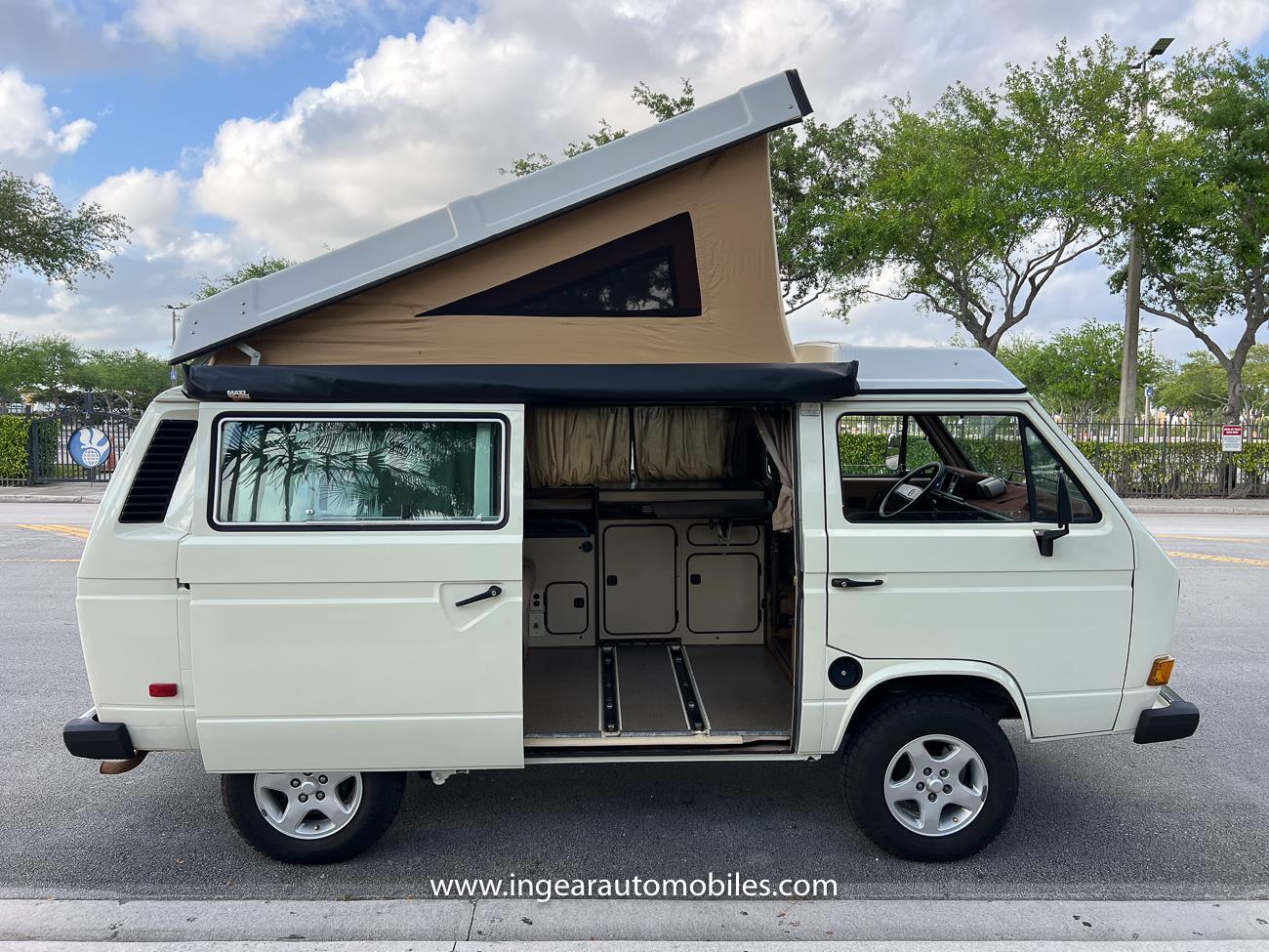 Volkswagen-BusVanagon-1984-van-2