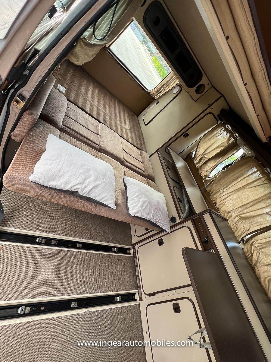 Volkswagen-BusVanagon-1984-van-22