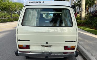 Volkswagen-BusVanagon-1984-van-32