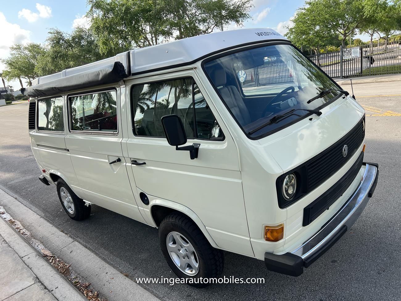 Volkswagen-BusVanagon-1984-van-35