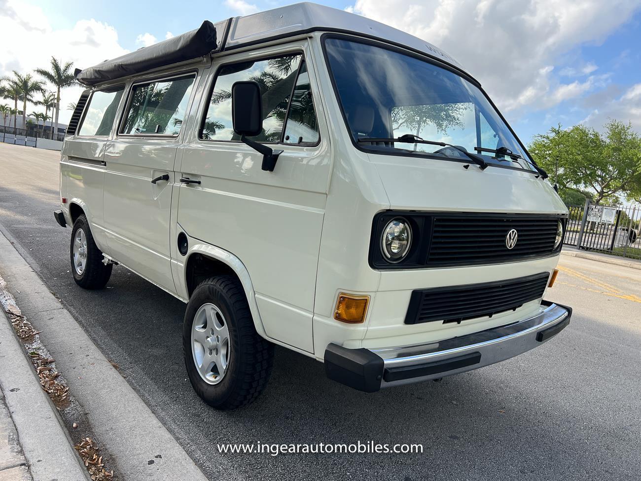 Volkswagen-BusVanagon-1984-van-36