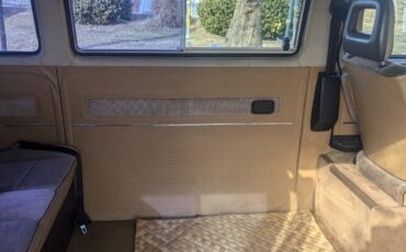 Volkswagen-BusVanagon-1986-2