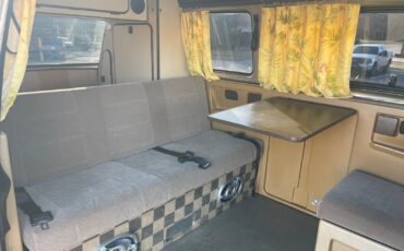 Volkswagen-BusVanagon-1986-Van-Camper-4