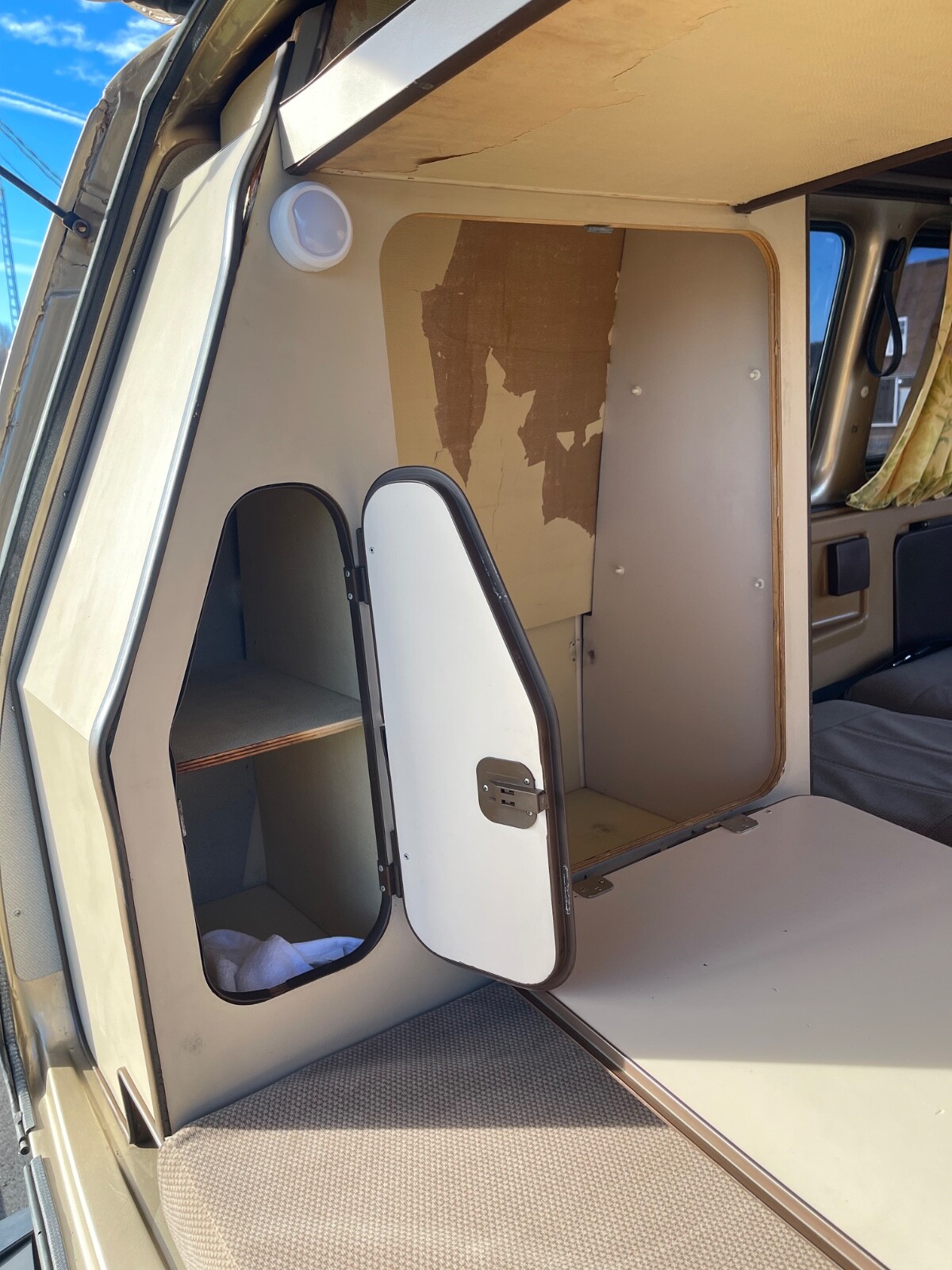 Volkswagen-BusVanagon-1986-Van-Camper-9