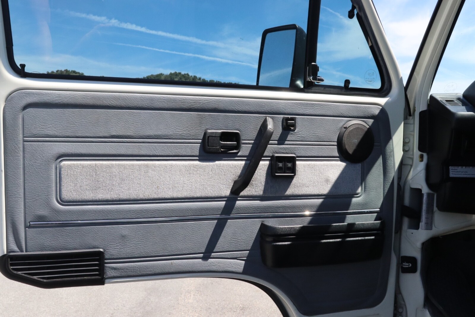 Volkswagen-BusVanagon-1989-Van-Camper-2
