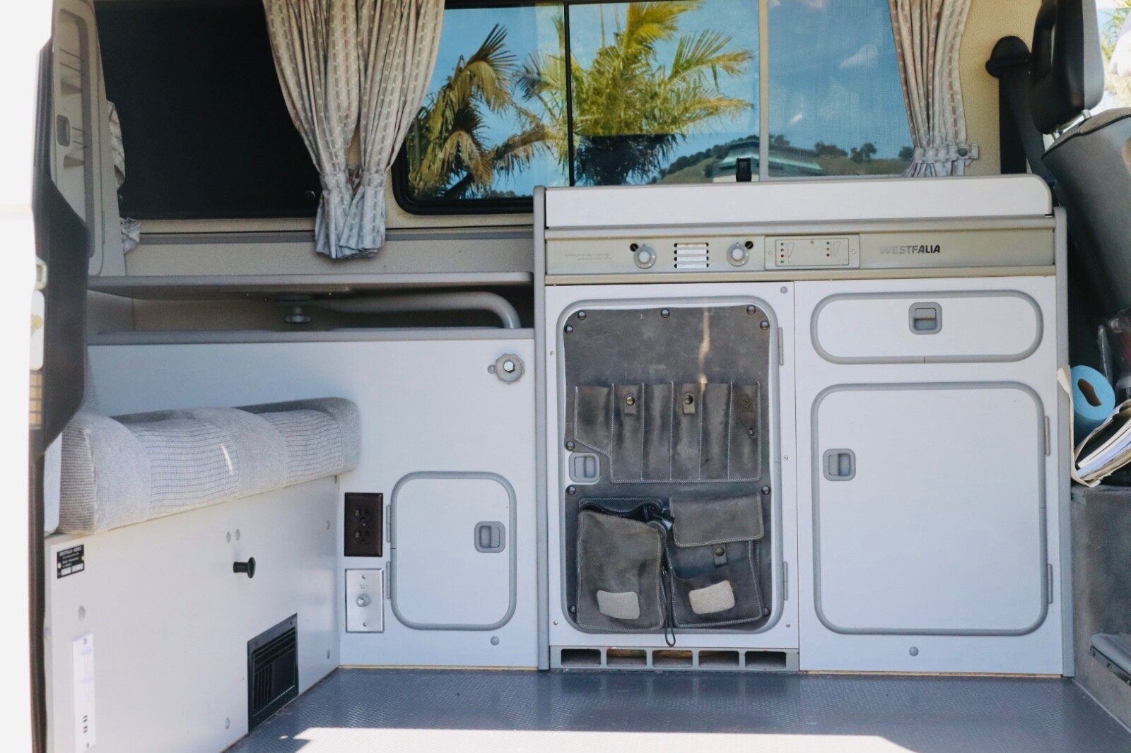 Volkswagen-BusVanagon-1989-Van-Camper-8