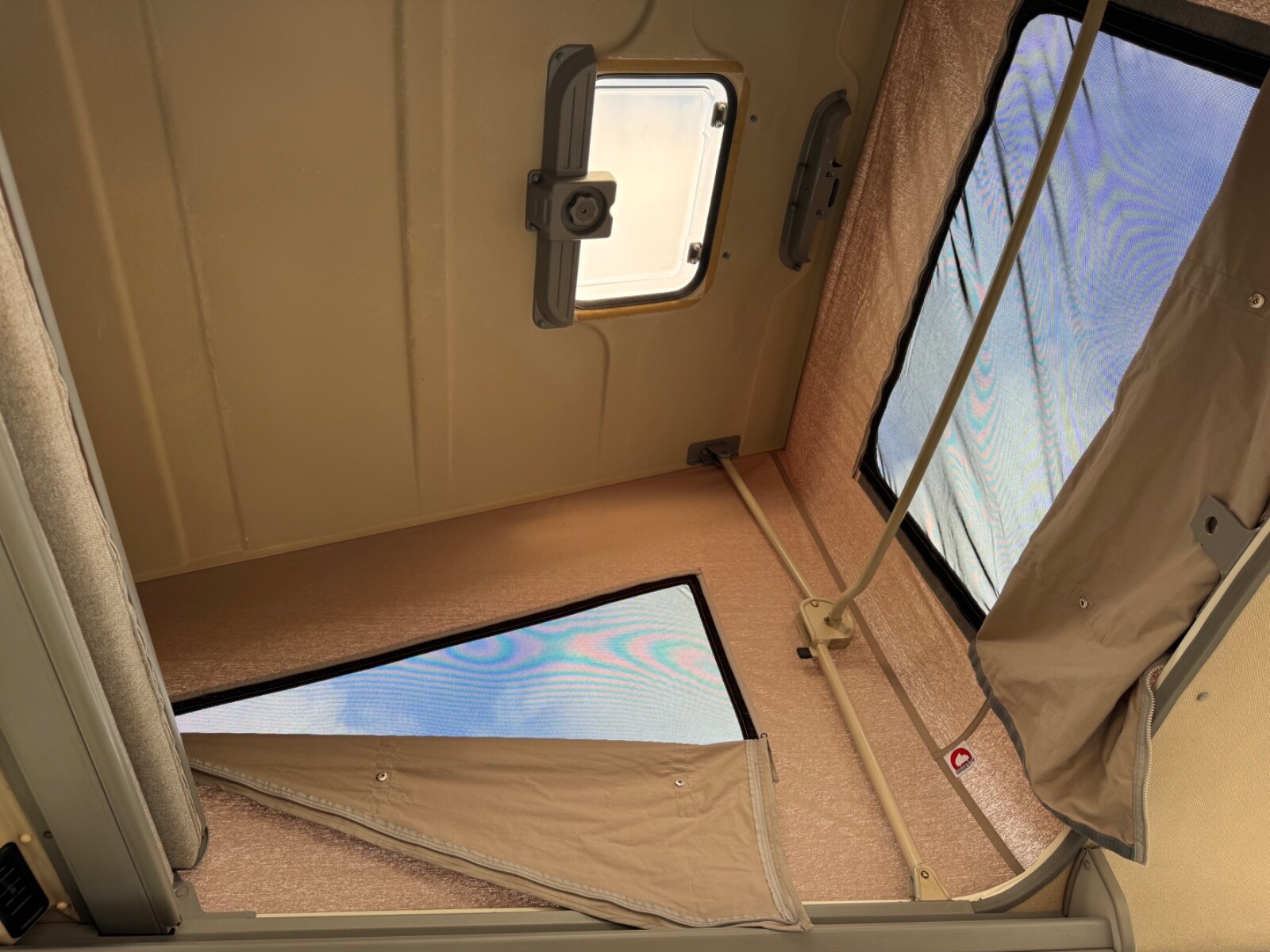 Volkswagen-BusVanagon-1990-Van-Camper-13