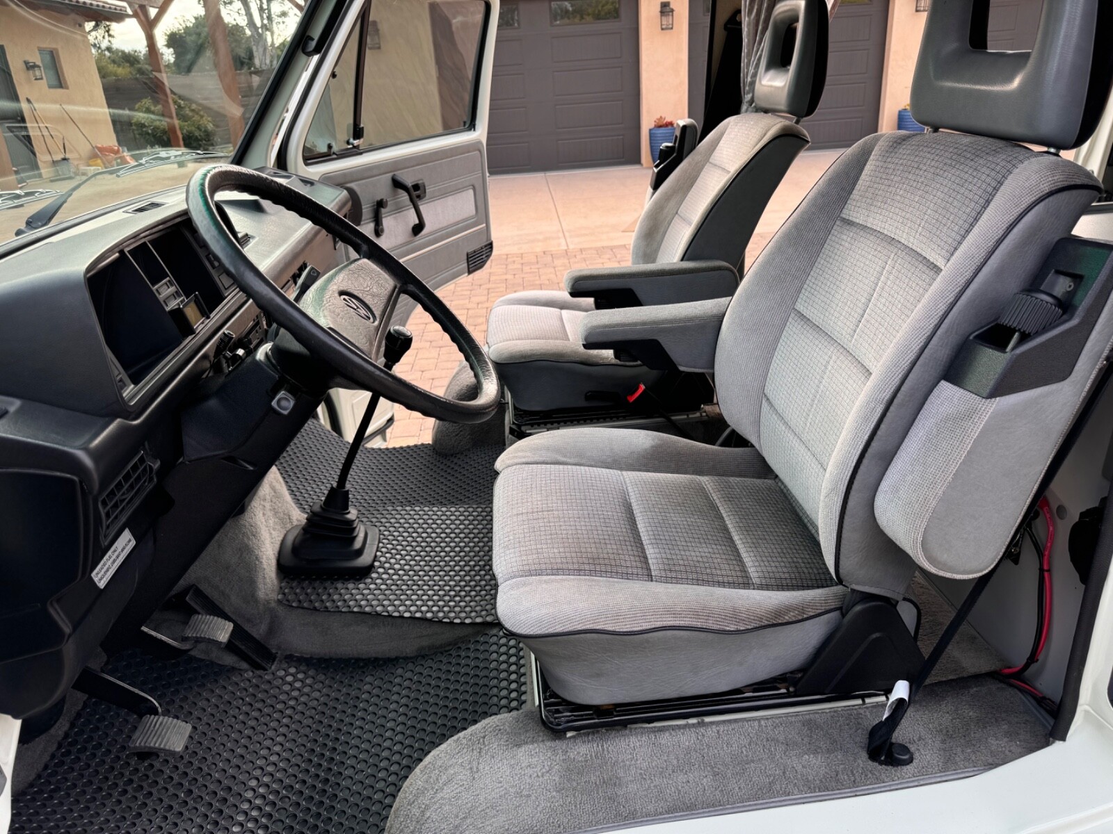 Volkswagen-BusVanagon-1990-Van-Camper-16