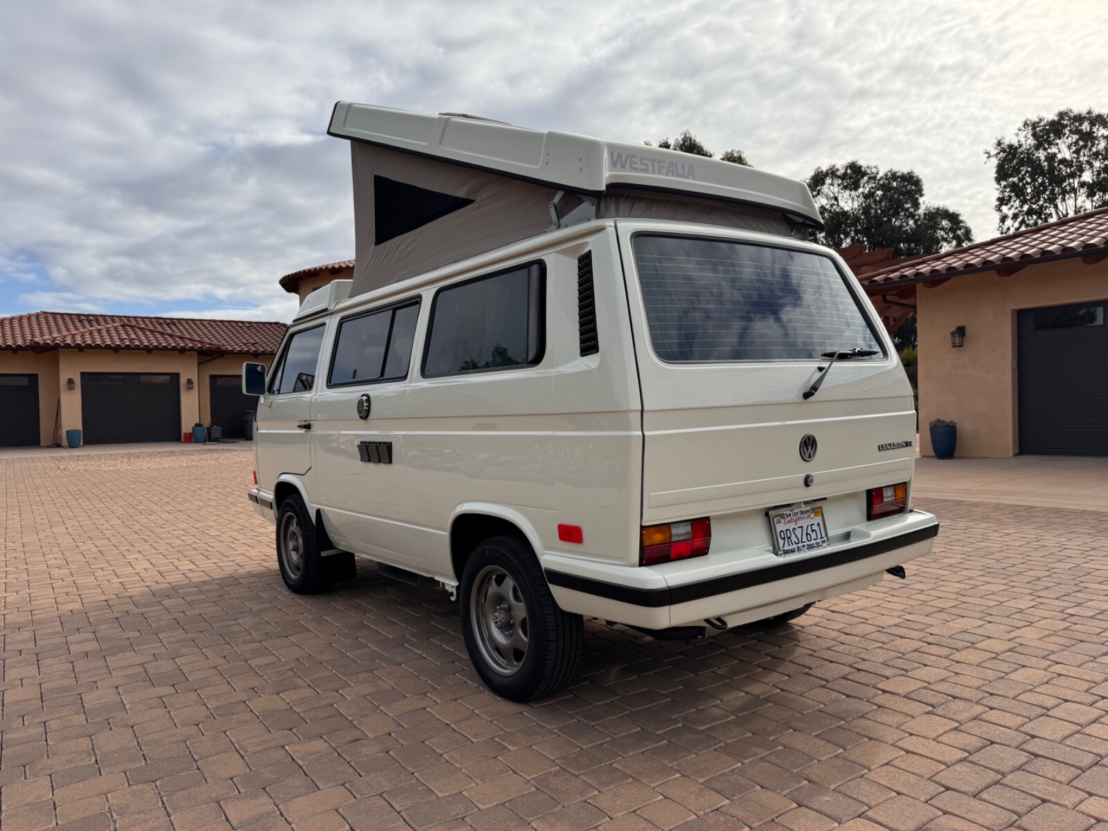 Volkswagen-BusVanagon-1990-Van-Camper-2