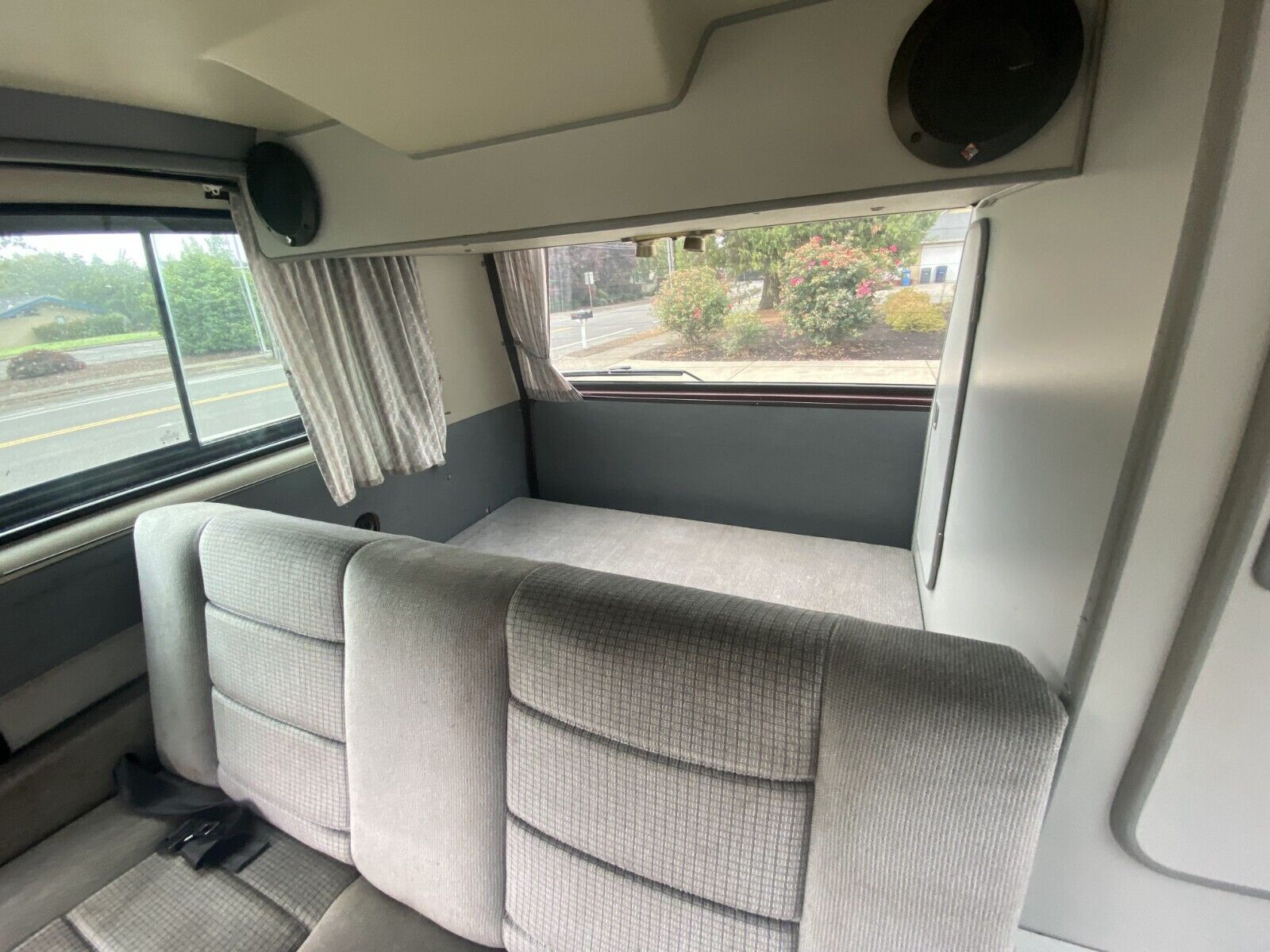 Volkswagen-BusVanagon-1990-Van-Camper-2