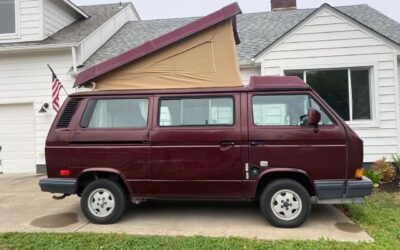 Volkswagen Bus/Vanagon 1990 Van Camper