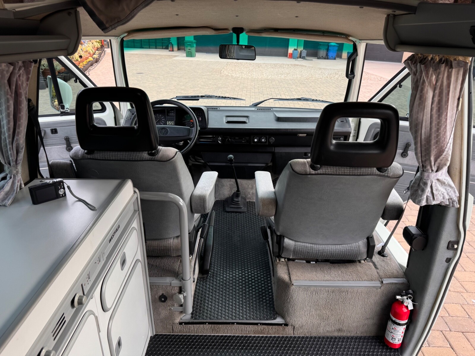 Volkswagen-BusVanagon-1990-Van-Camper-9