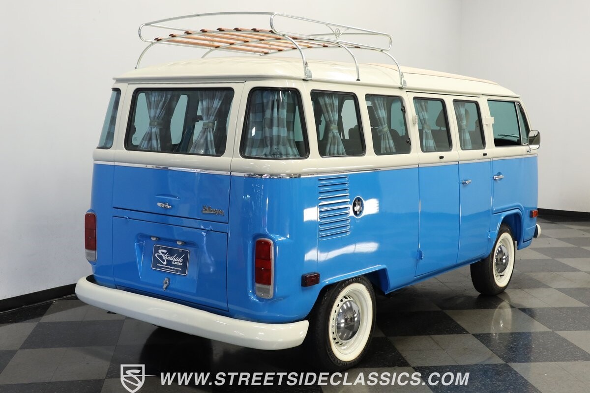 Volkswagen-BusVanagon-1994-Van-10