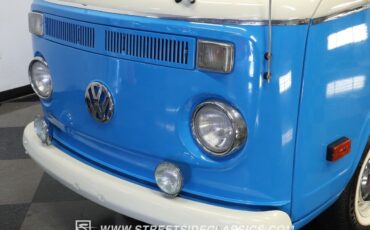 Volkswagen-BusVanagon-1994-Van-19