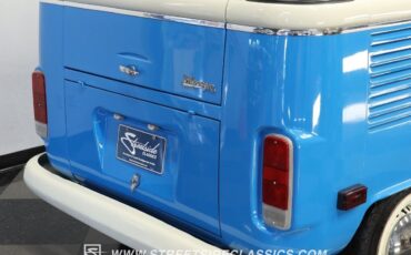 Volkswagen-BusVanagon-1994-Van-25