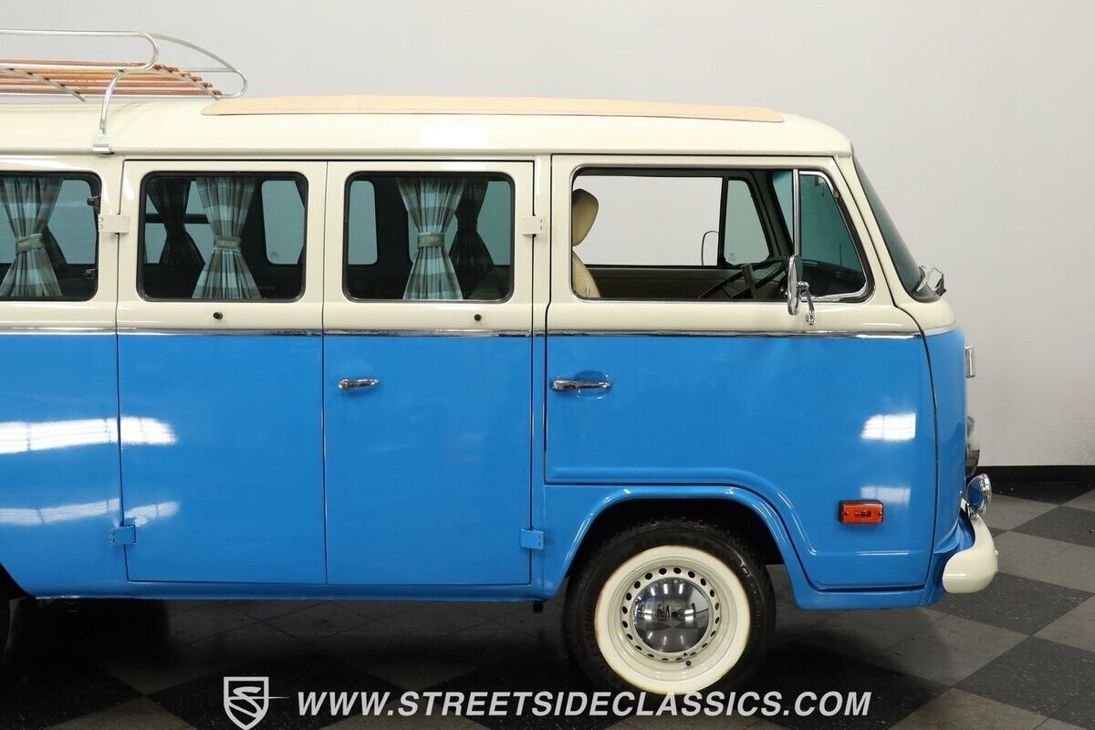 Volkswagen-BusVanagon-1994-Van-28
