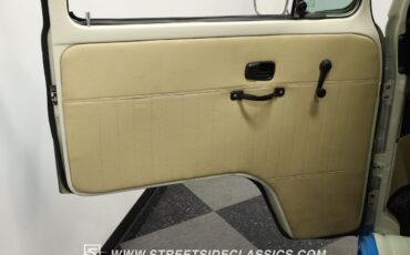Volkswagen-BusVanagon-1994-Van-34