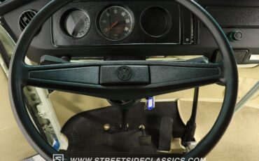 Volkswagen-BusVanagon-1994-Van-36