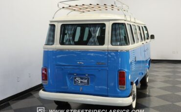 Volkswagen-BusVanagon-1994-Van-9