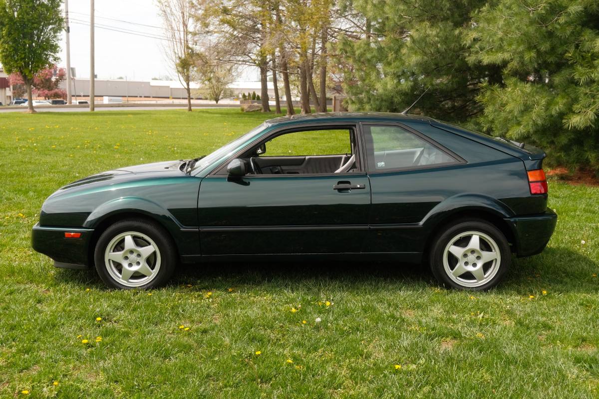 Volkswagen-Corrado-1993-green-11