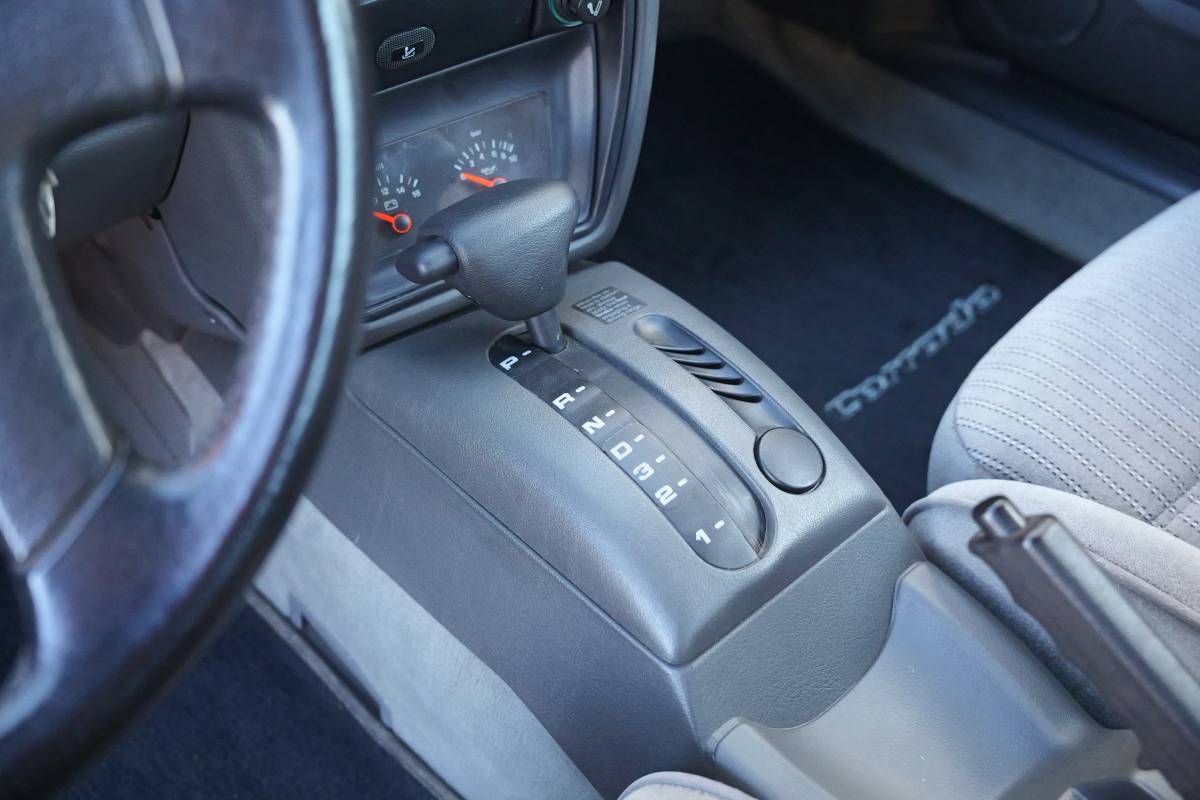 Volkswagen-Corrado-1993-green-18